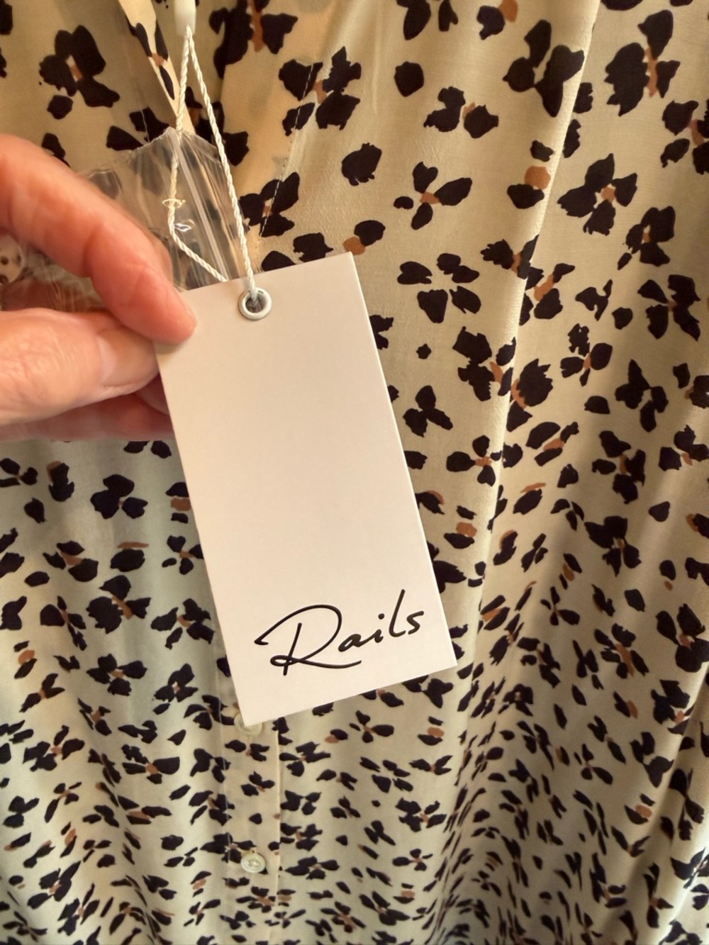 Rails Cream Long-Sleeve Printed Blouse with Cheetah Floral Print NWT - Picture 5 of 7